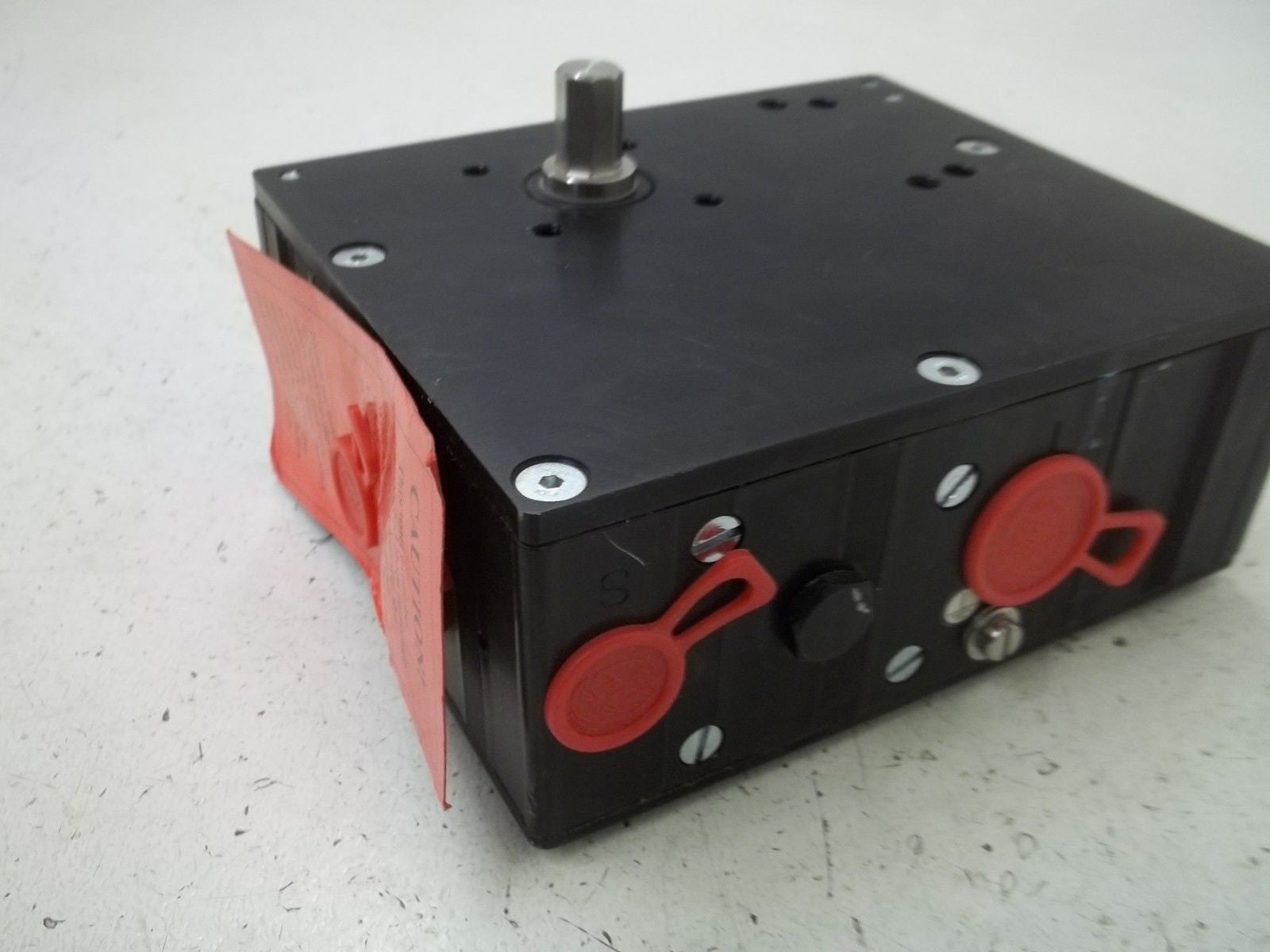 PMV P-2020 ELECTRO-PNEUMATIC DOUBLE ACTING VALVE POSITIONER *NEW NO BOX*