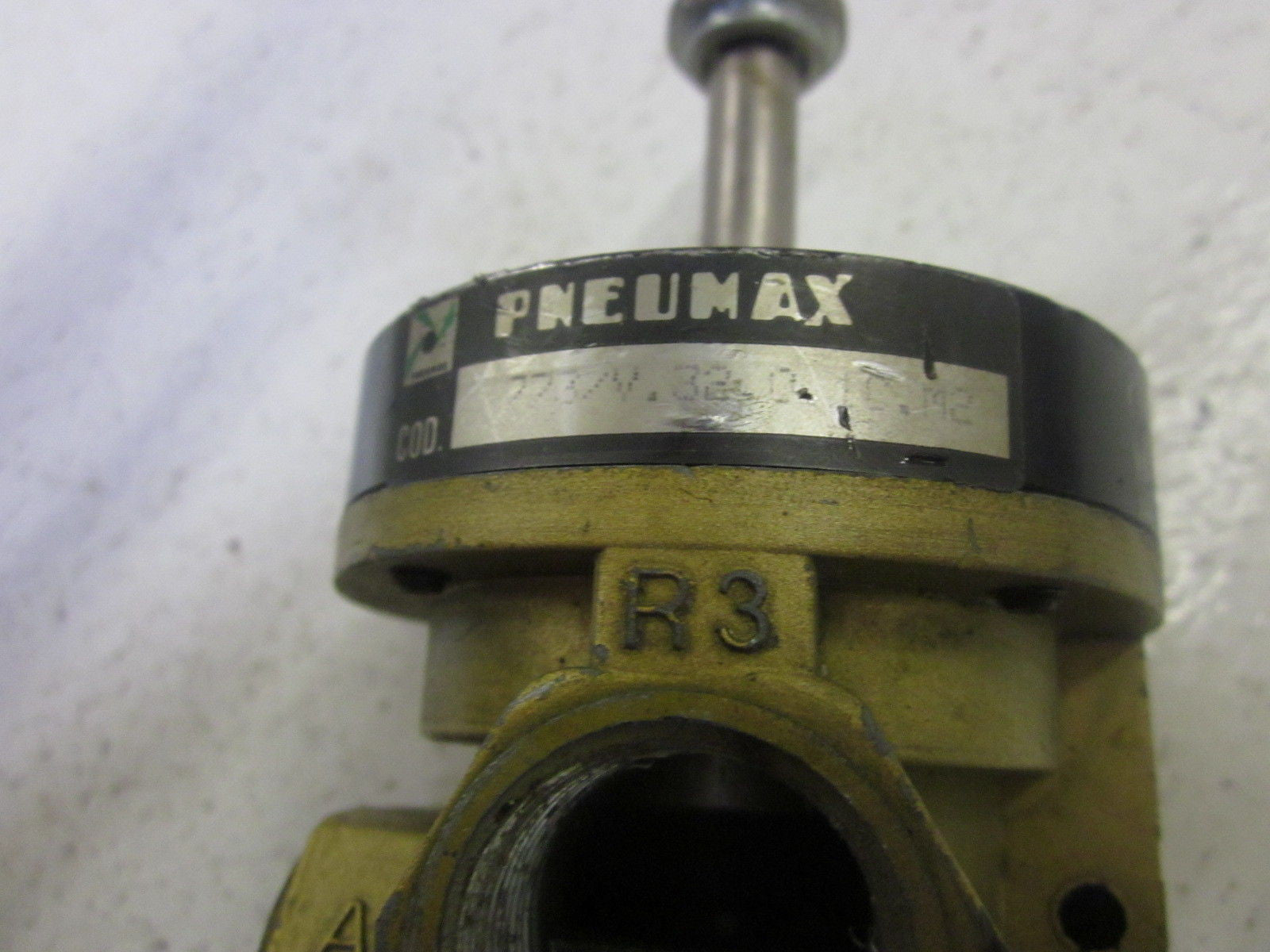 PNEUMAX 773/V.32.0.10.M2 *USED*