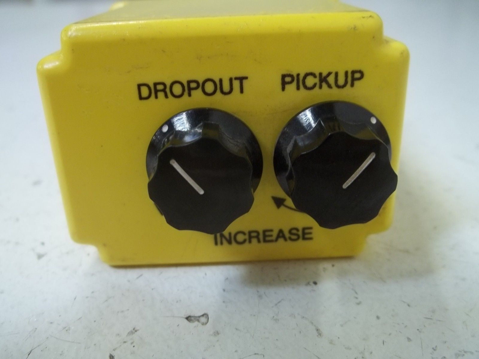 POTTER & BRUMFIELD CSL-38-60010 VOLTAGE SENSOR RELAY *USED*