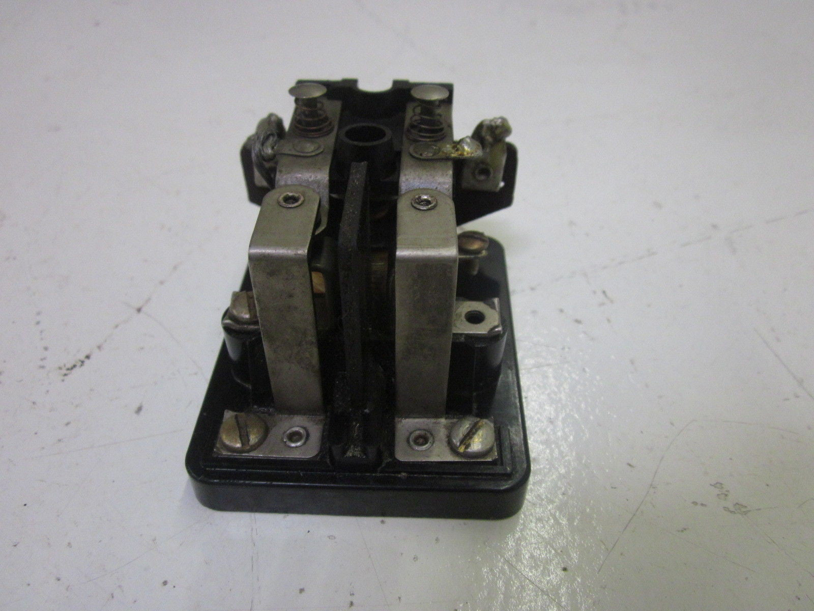 POTTER & BRUMFIELD PR11AY 120V 50-60HZ *USED*