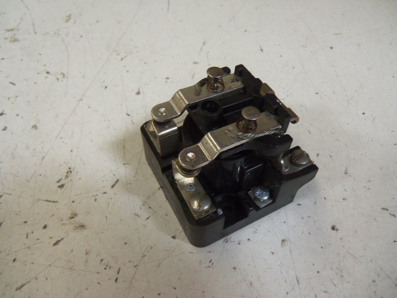 POTTER & BRUMFIELD PRD7DY0-24 RELAY 24VDC *USED*