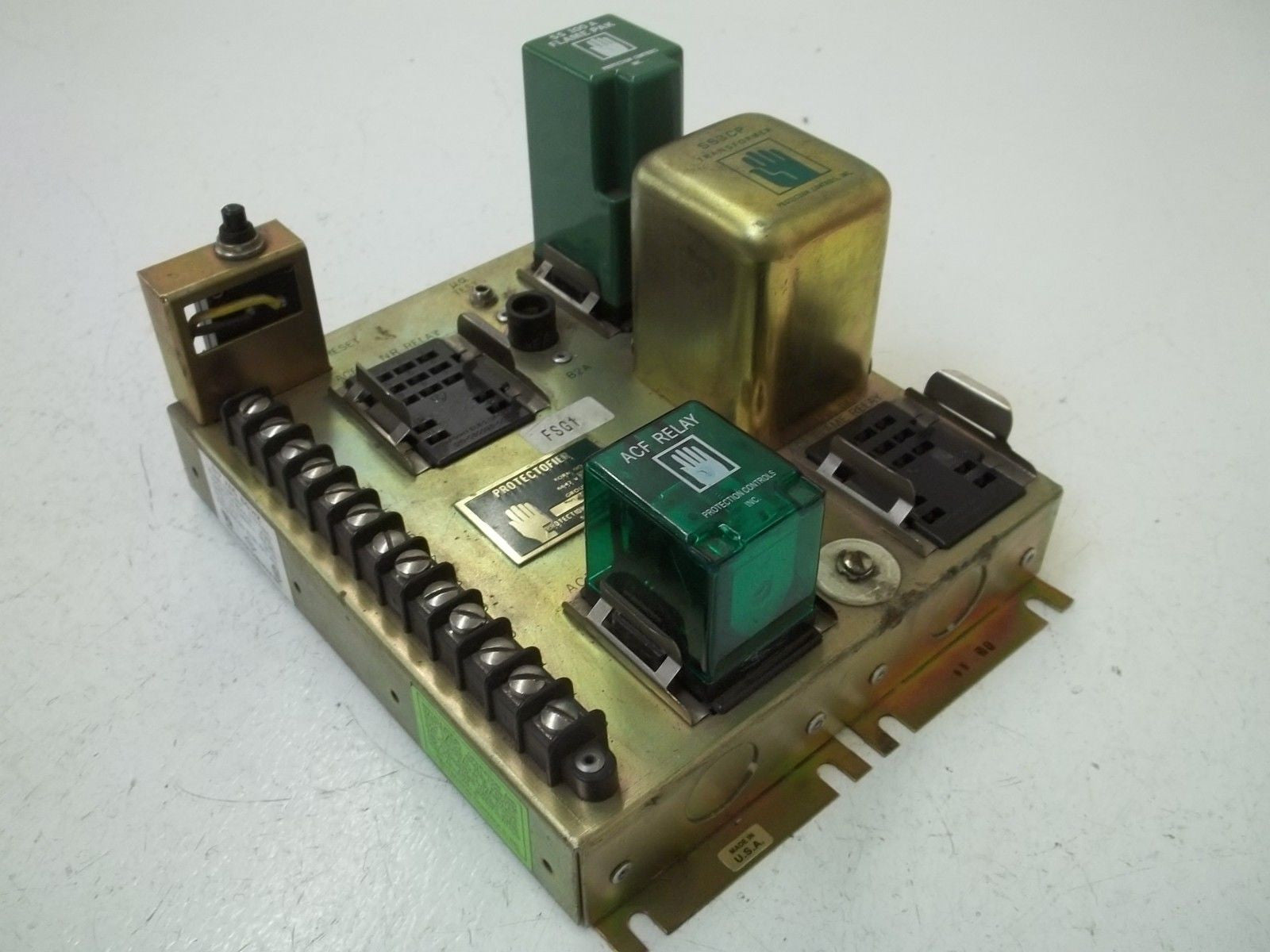 PROTECTION CONTROLS INC. 6642-VB10NR 117VAC *USED*