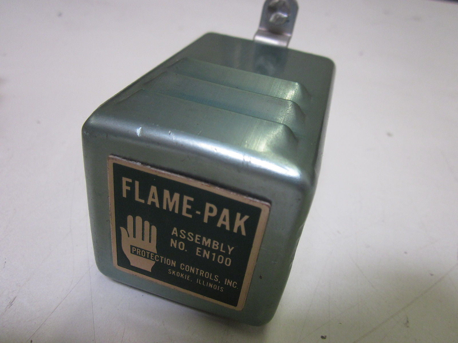 PROTECTION CONTROLS EN100N FLAME-PAK  *USED*