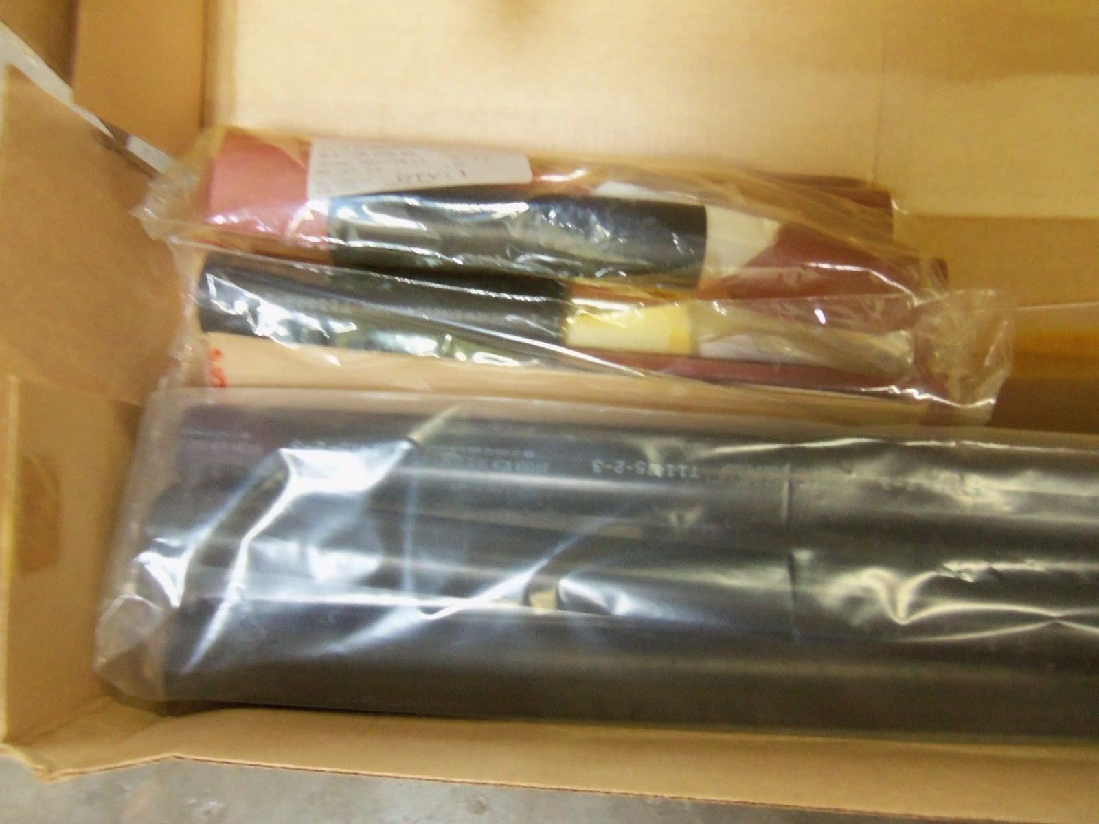 RAYCHEM HVT-152-3 KIT *NEW IN BOX*