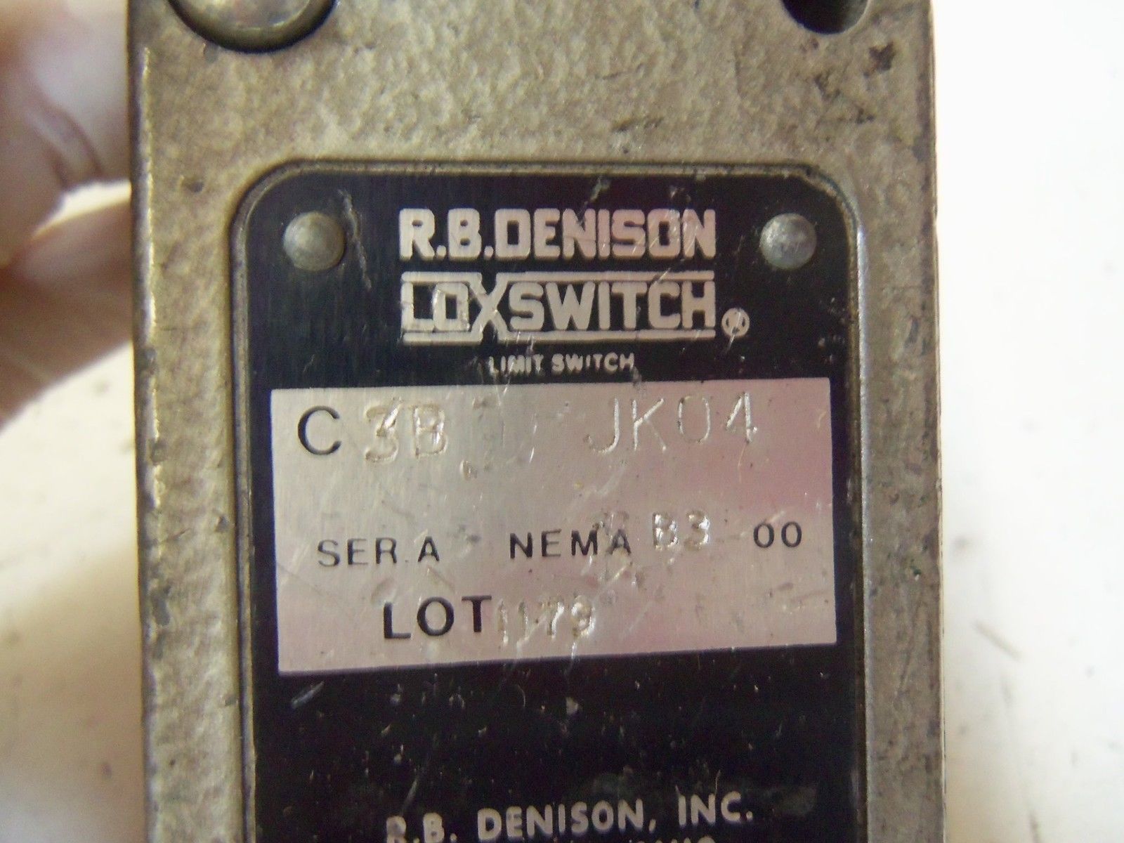 R.B. DENISON C3B-KK04 *USED*