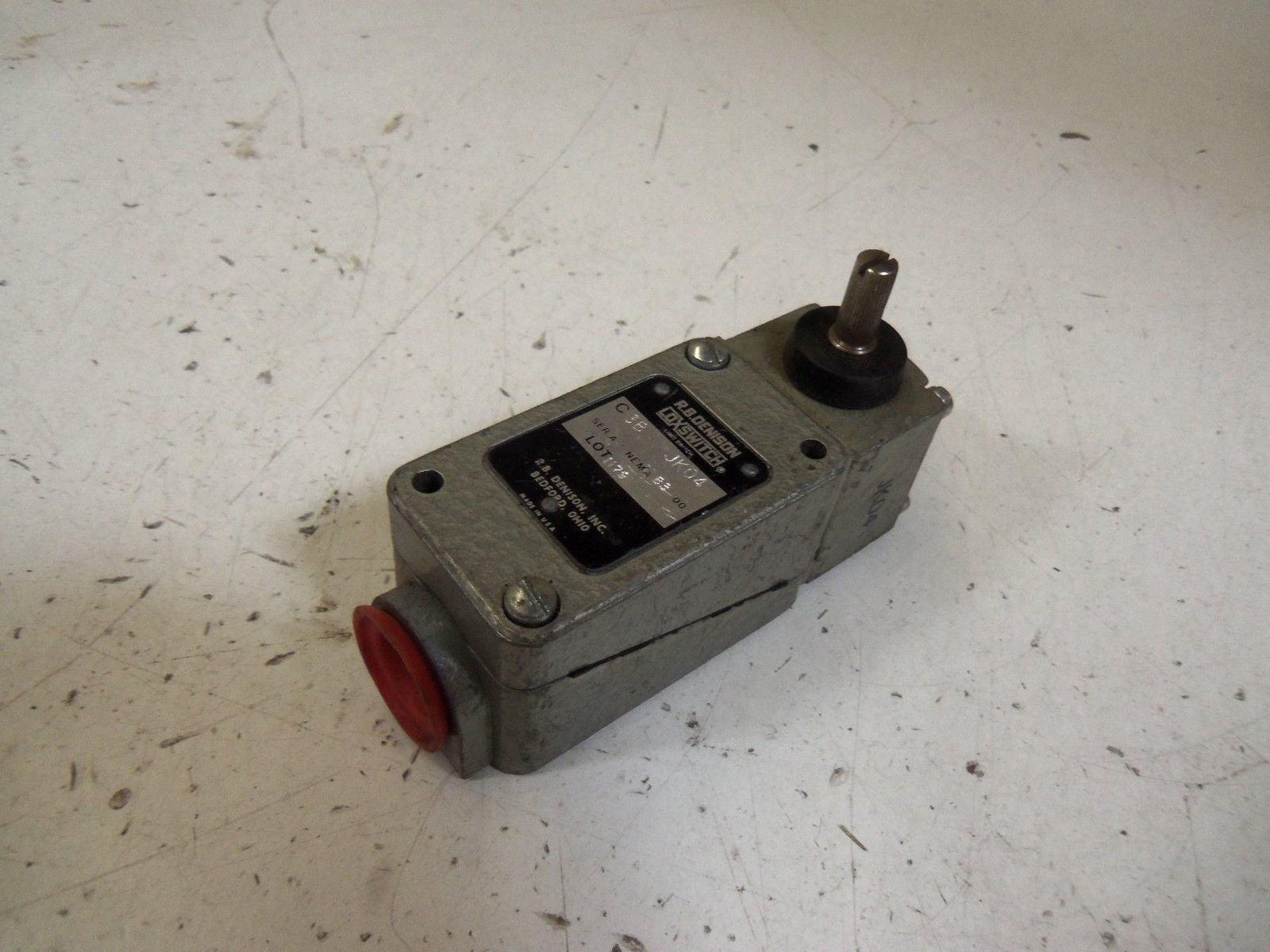 R.B. DENISON C3B-KK04 *USED*