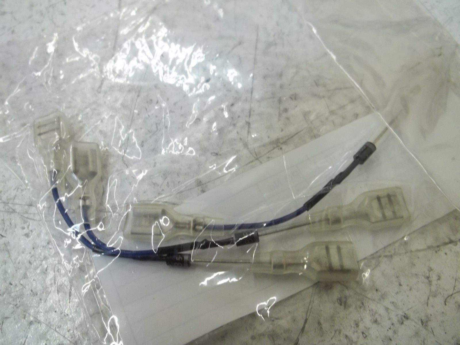 RD0JL008410 DIODE *NEW NO BOX*