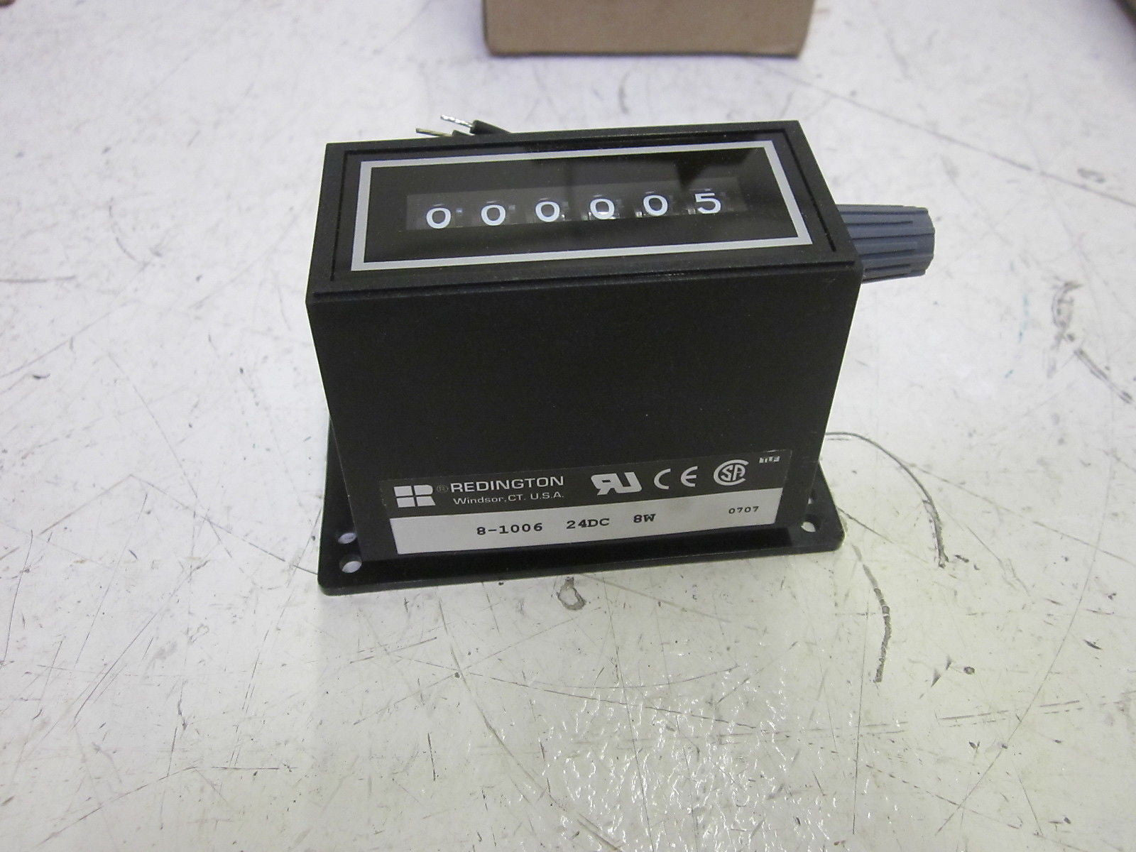 REDINGTON 8-1006 COUNTER TOTALIZER BASE MOUNT 24VDC *NEW IN BOX*