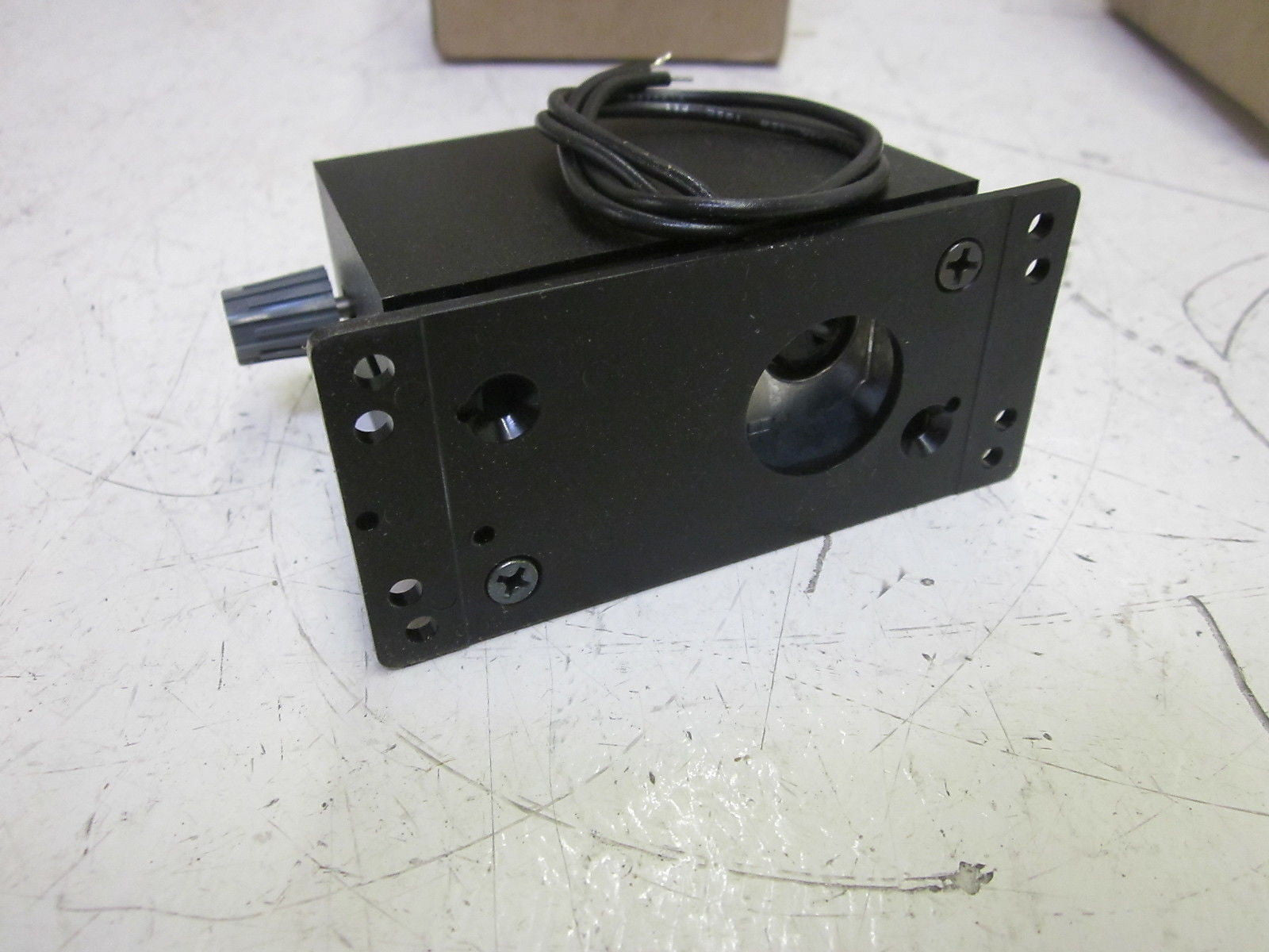REDINGTON 8-1006 COUNTER TOTALIZER BASE MOUNT 24VDC *NEW IN BOX*