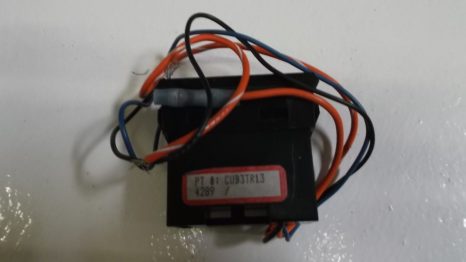 RED LION CONTROLS CUB 3TR DIGITAL COUNTER *USED*
