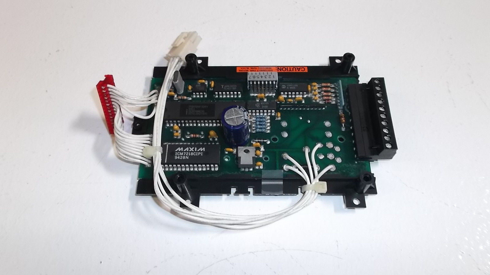 RED LION CONTROLS PBLT0600 6-DIGIT TOTALIZING COUNTER MODULE *USED*