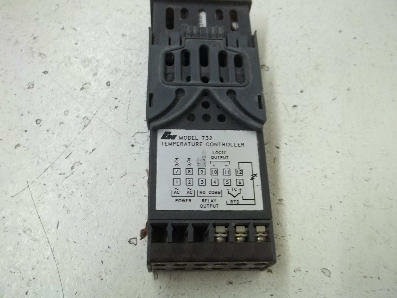 RED LION CONTROLS T3200000 *USED*