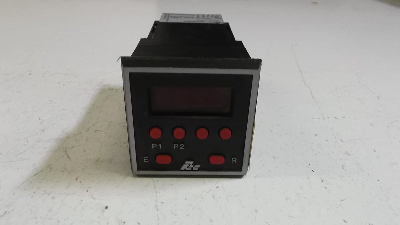 RED LION CONTROLS LIBT2E TIMER *USED*
