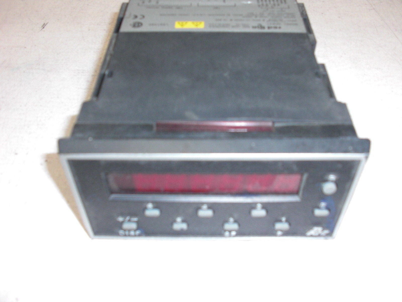 RED LION CONTROLS GEM41060 COUNTER METER *USED*