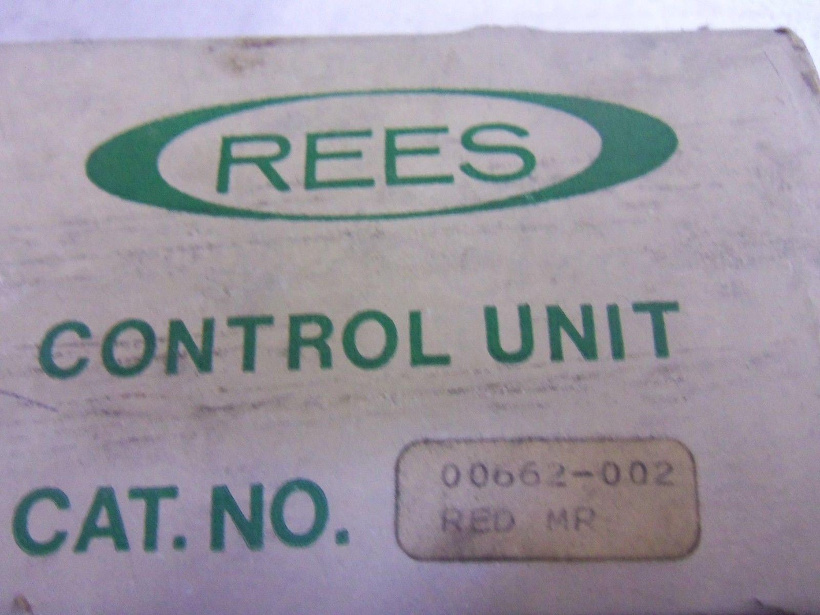 REES 0062-002 RED MUSHROOM PUSHBUTTON *NEW IN BOX*