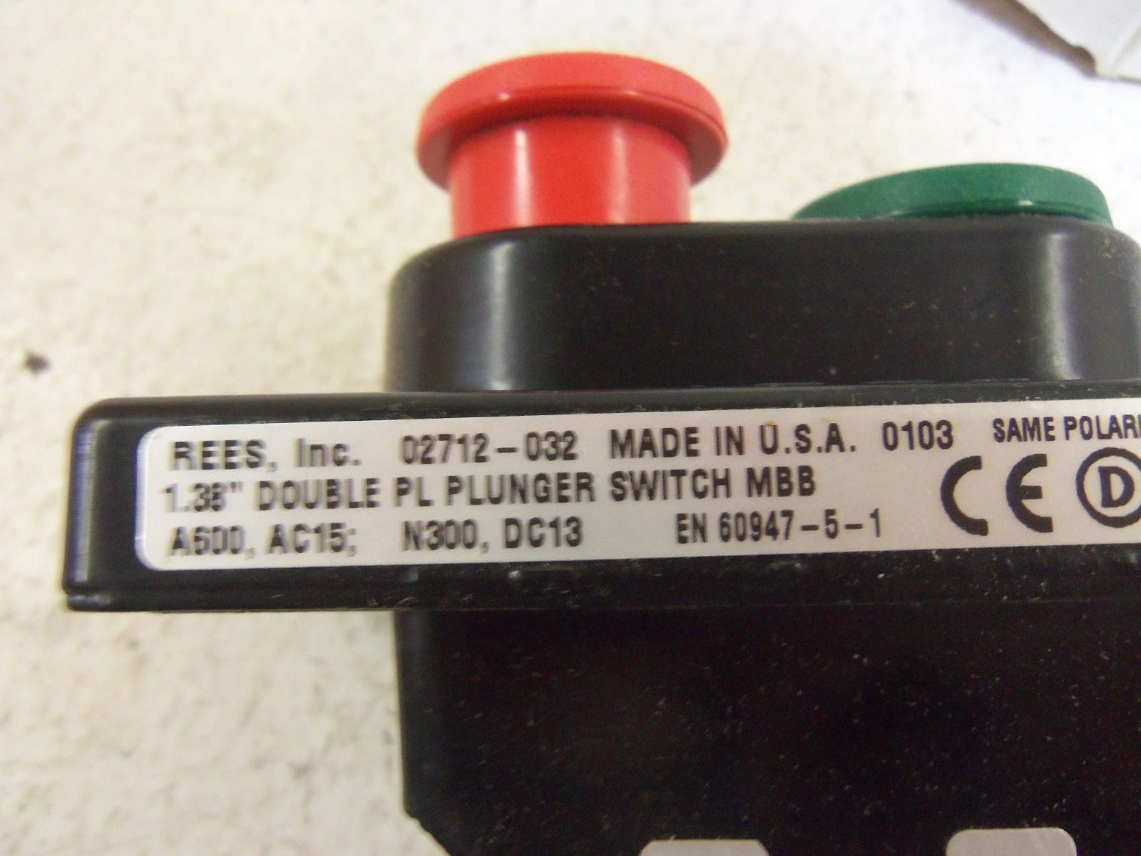 REES 02712-032 *NEW*