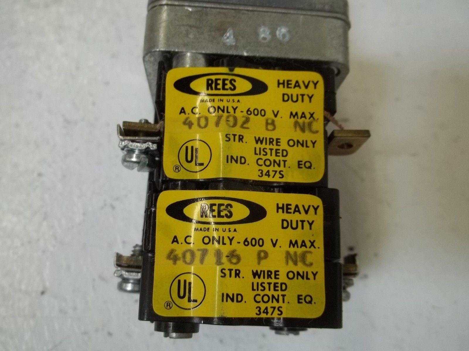 REES 41150-000 PUSH BUTTON OPERATOR *USED*