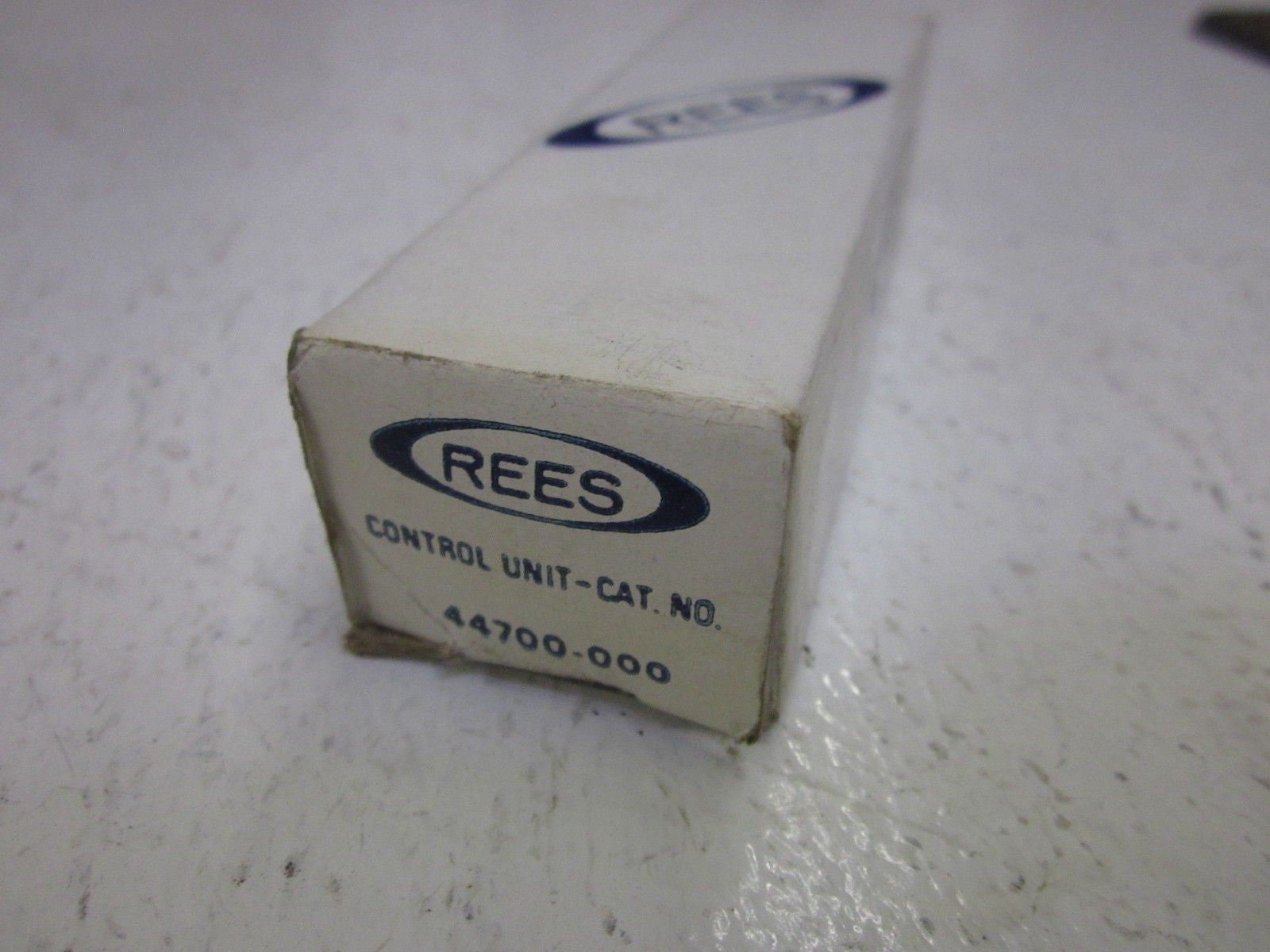 REES 44700-000 PILOT LIGHT *NEW IN BOX*