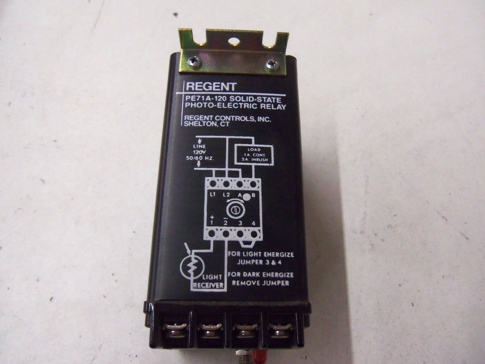 REGENT CONTROLS PE71A-120 SOLID-STATE PHOTO-ELECTRIC RELAY * USED*