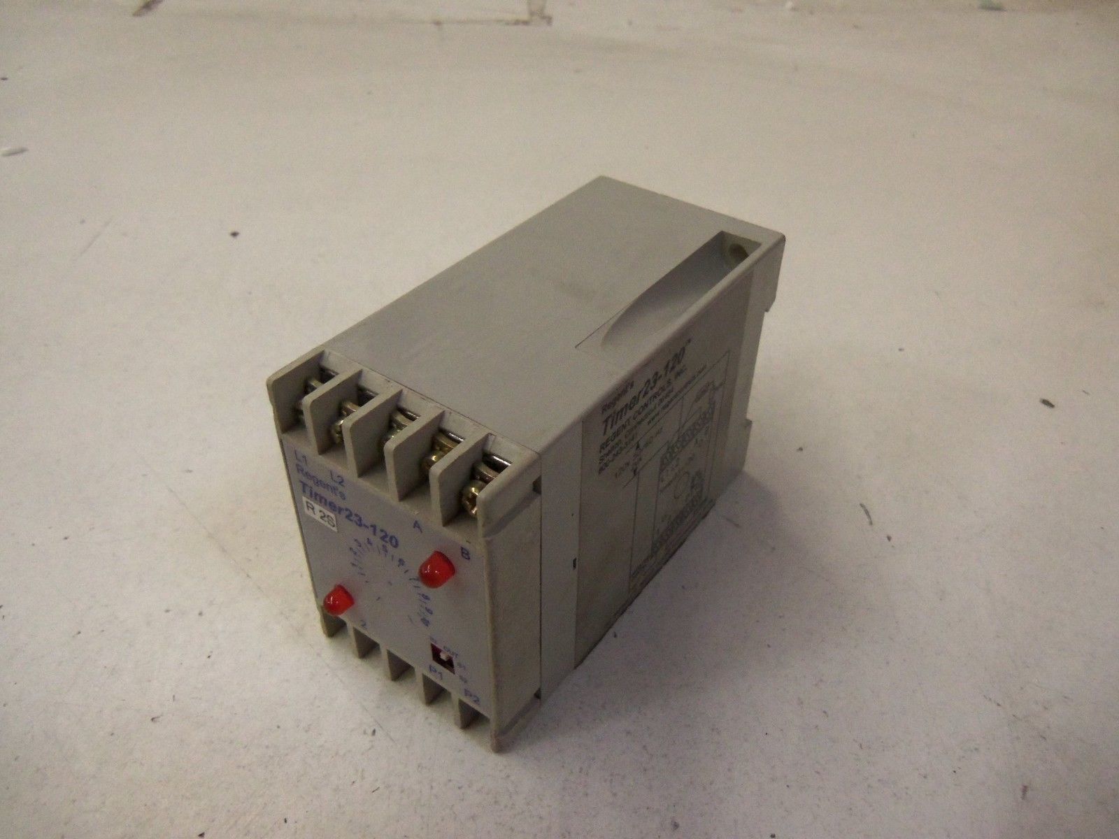 REGENT CONTROLS TIMER23-120 TIME DELAY RELAY INTERVAL *USED*