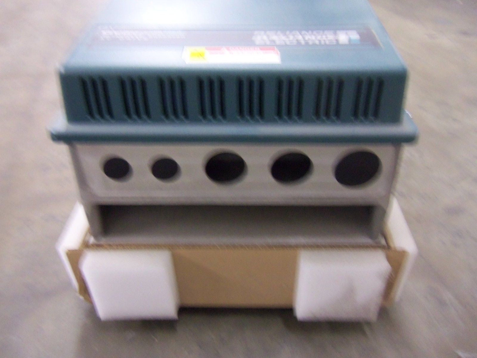 RELIANCE 40V4160 AC DRIVE *NEW IN BOX*
