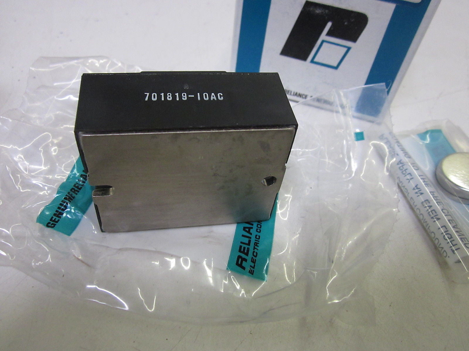 RELIANCE ELECTRIC 701819-10AC *NEW IN BOX*