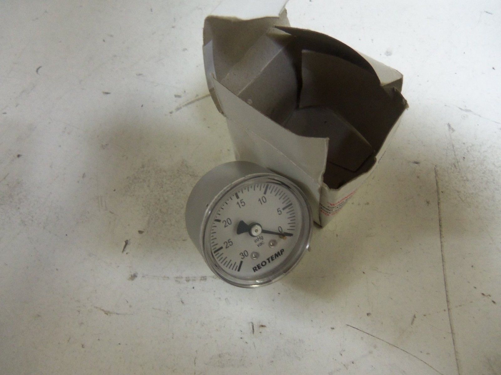 REOTEMP PD15-X2-C8-P01 GAUGE *NEW IN BOX*