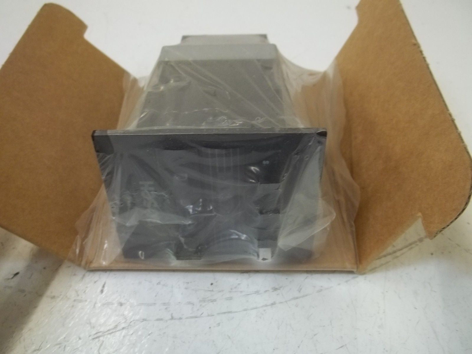REXROTH 0820215112 *NEW IN BOX*