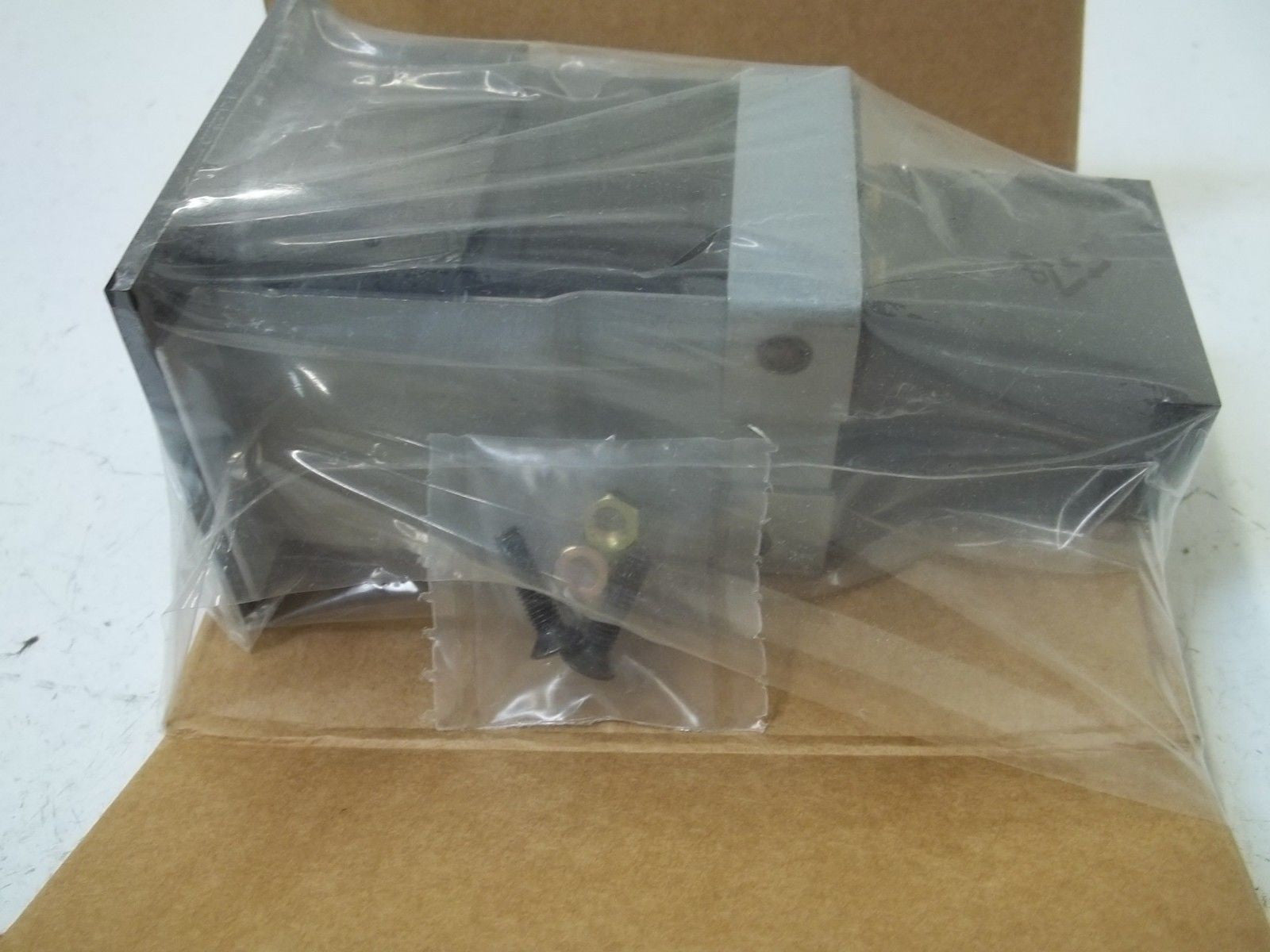 REXROTH 0820215112 *NEW IN BOX*