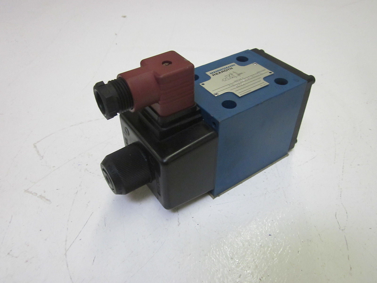 REXROTH 4WE10D31/CW110N 110-120V *USED*