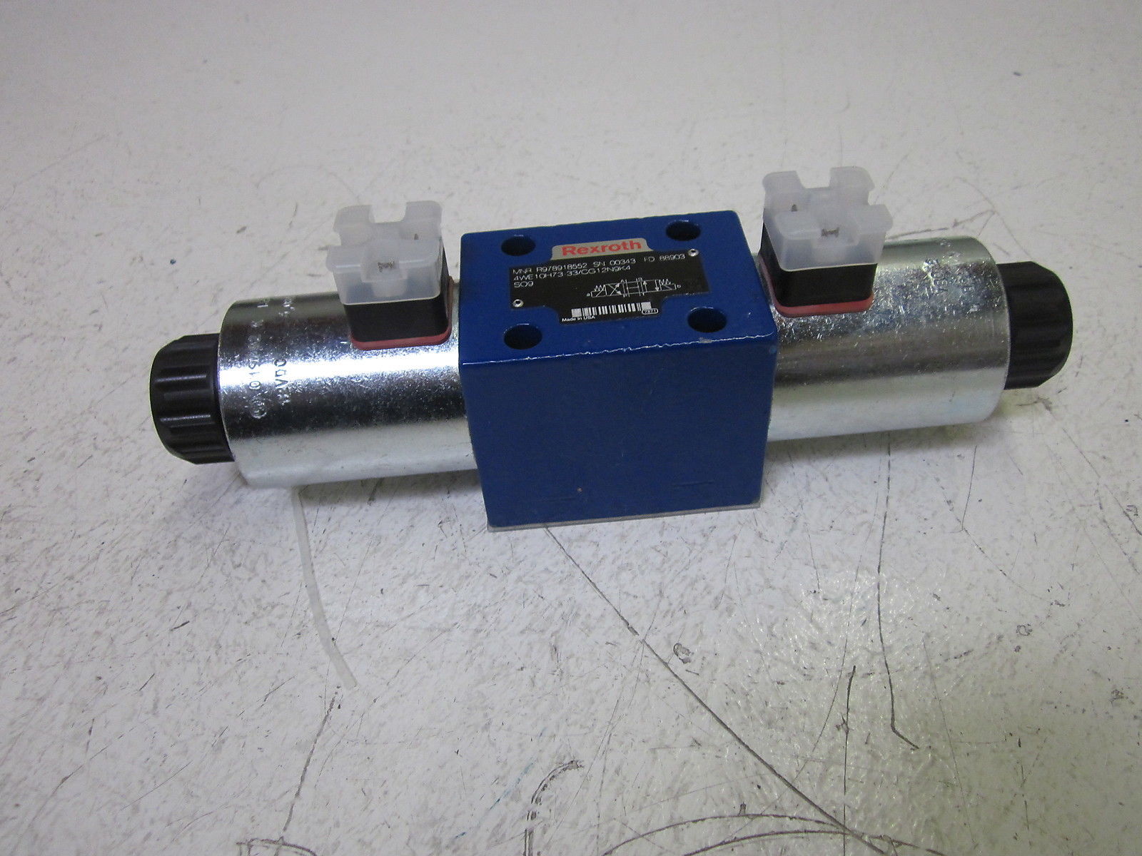 REXROTH 4WE10H73-33/CG12N9K4 HYDRAULIC VALVE  *NEW NO BOX*