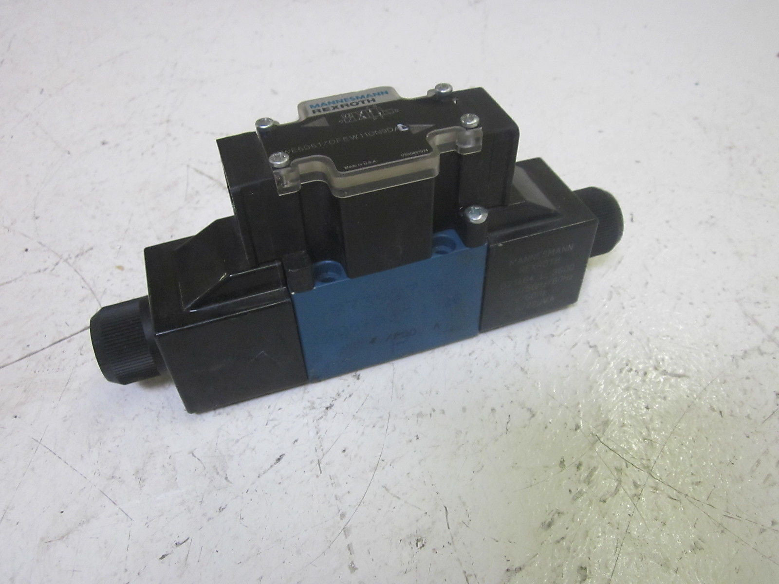 REXROTH 4WE6D61/0FEW110N9DAL PNEUMATIC VALVE *USED*