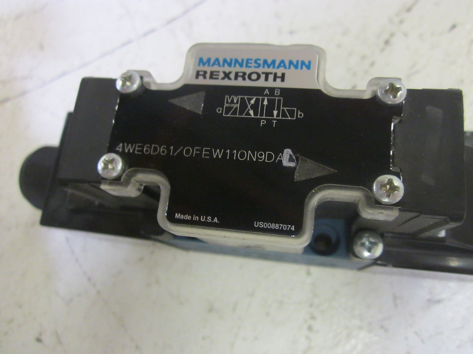 REXROTH 4WE6D61/0FEW110N9DAL PNEUMATIC VALVE *USED*