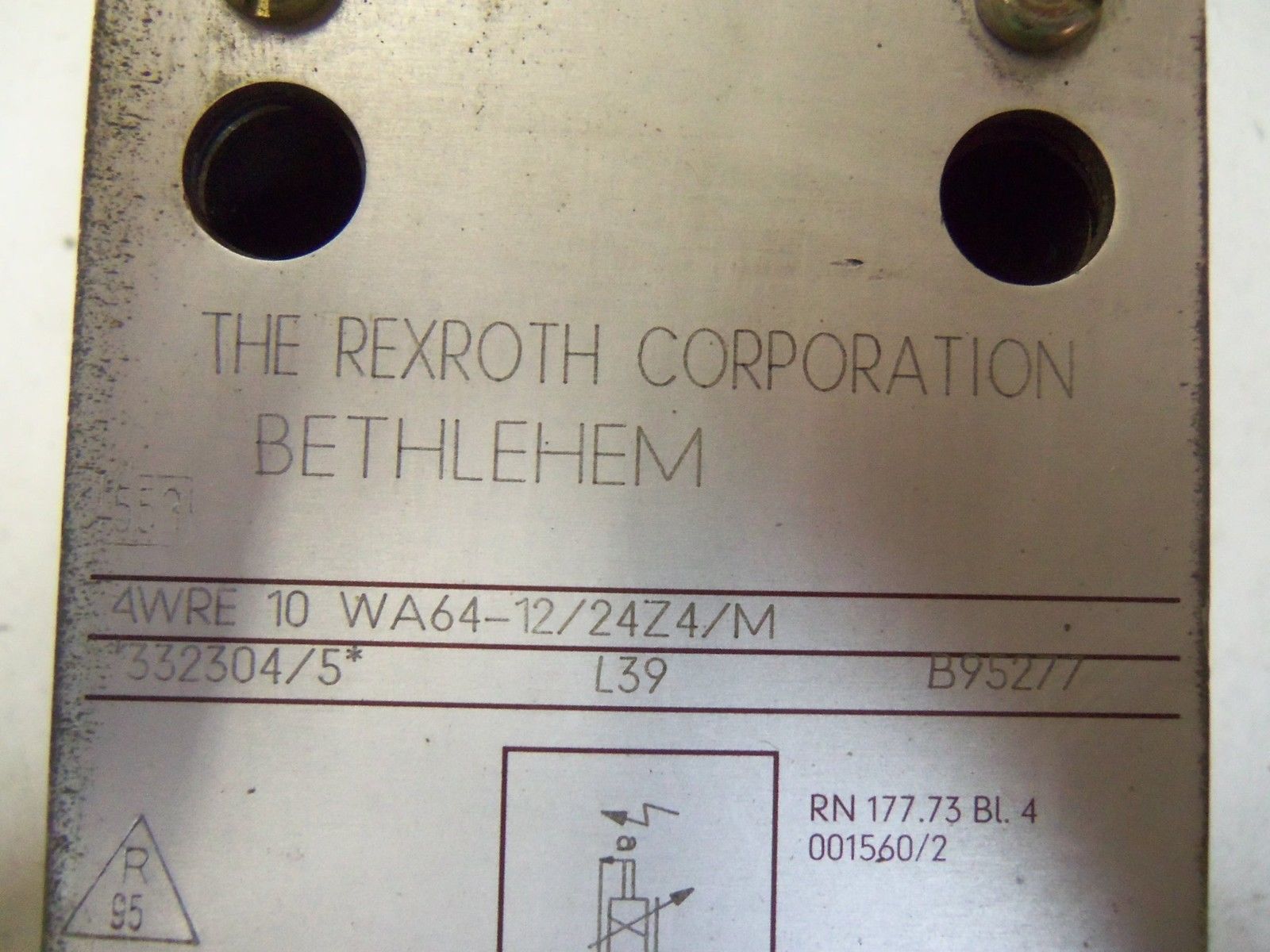 REXROTH 4WRE10WA64-12/24Z2/M PROPORTIONAL VALVE *NEW NO BOX*