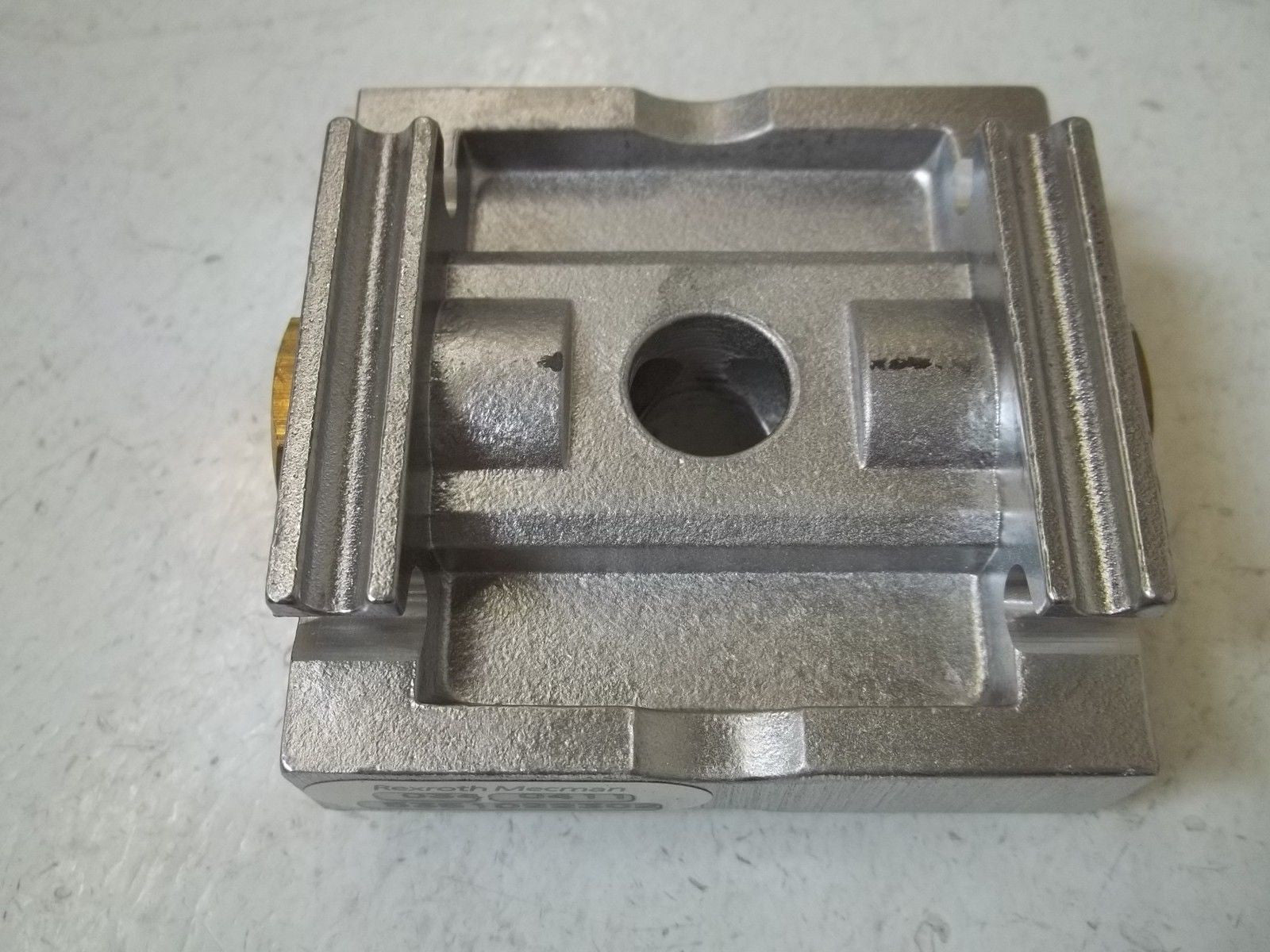 REXROTH 5351 022 302 PORTING BLOCK *NEW IN BOX*