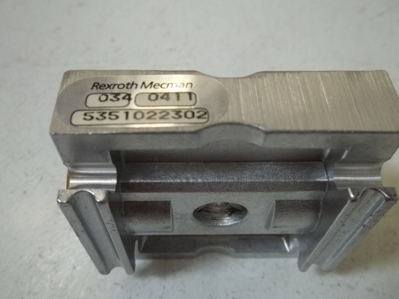 REXROTH 5351 022 302 PORTING BLOCK *NEW IN BOX*
