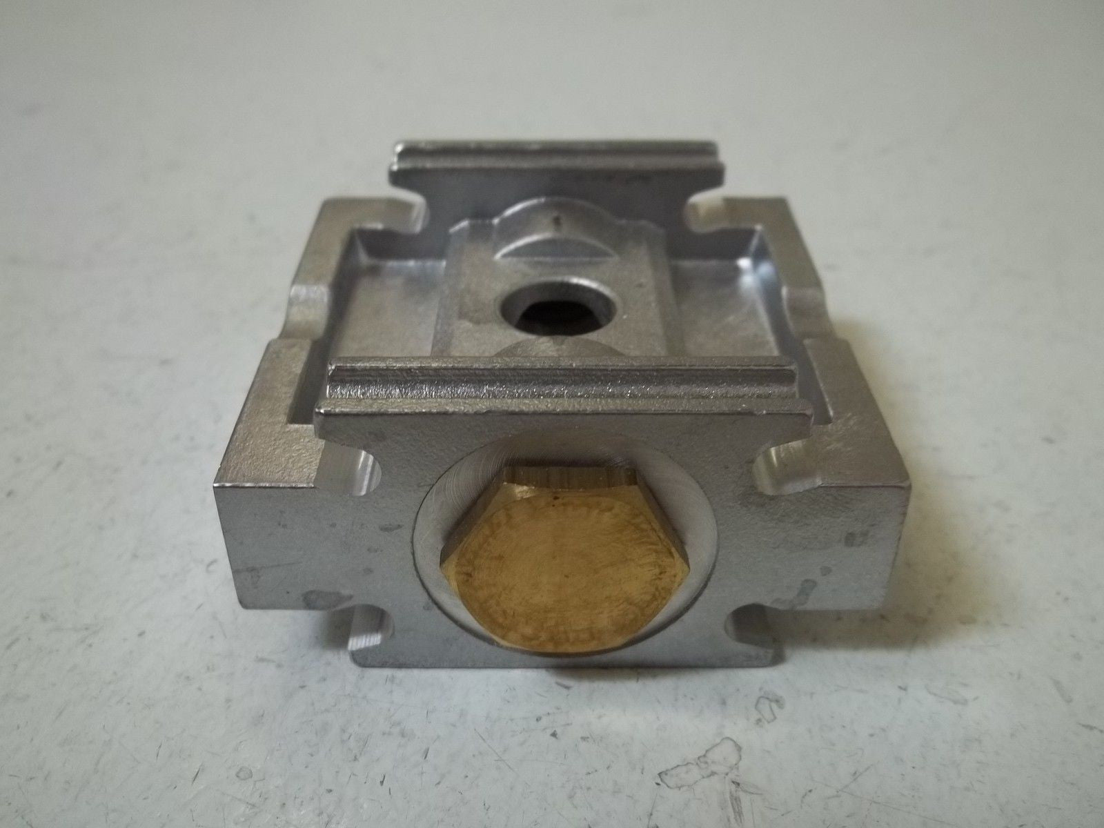 REXROTH 5351 022 302 PORTING BLOCK *NEW IN BOX*