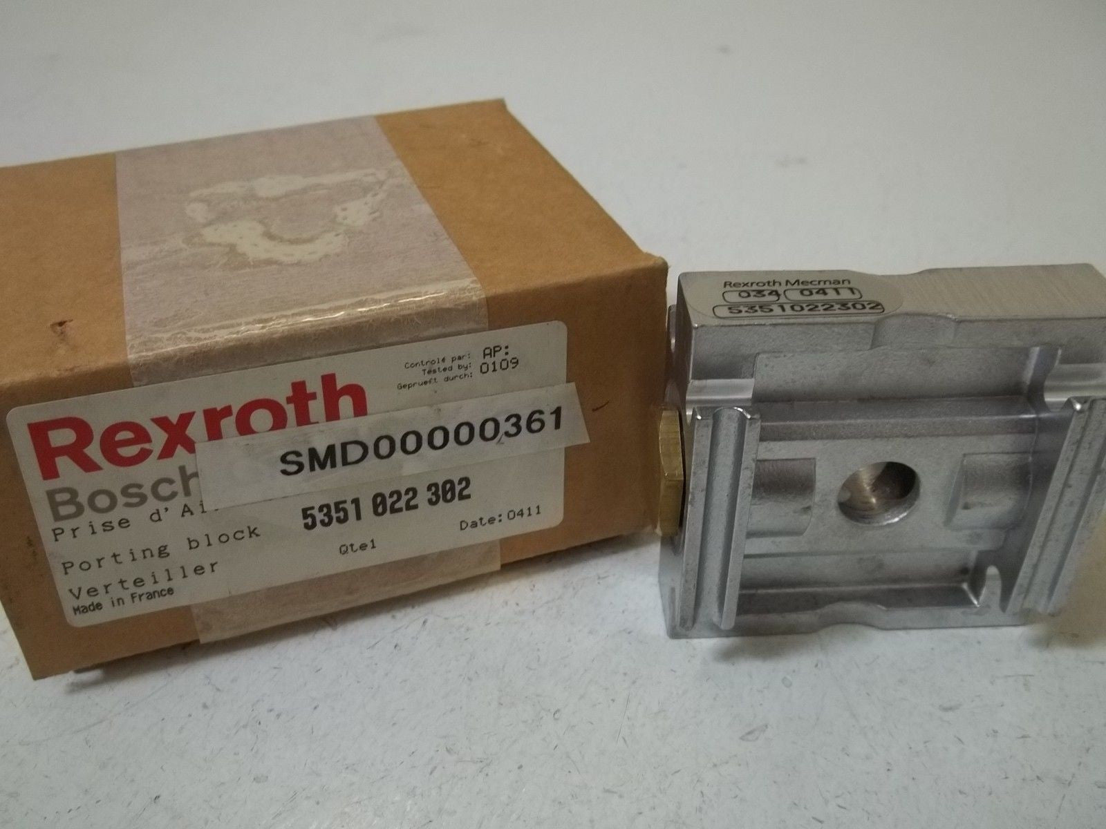 REXROTH 5351 022 302 PORTING BLOCK *NEW IN BOX*