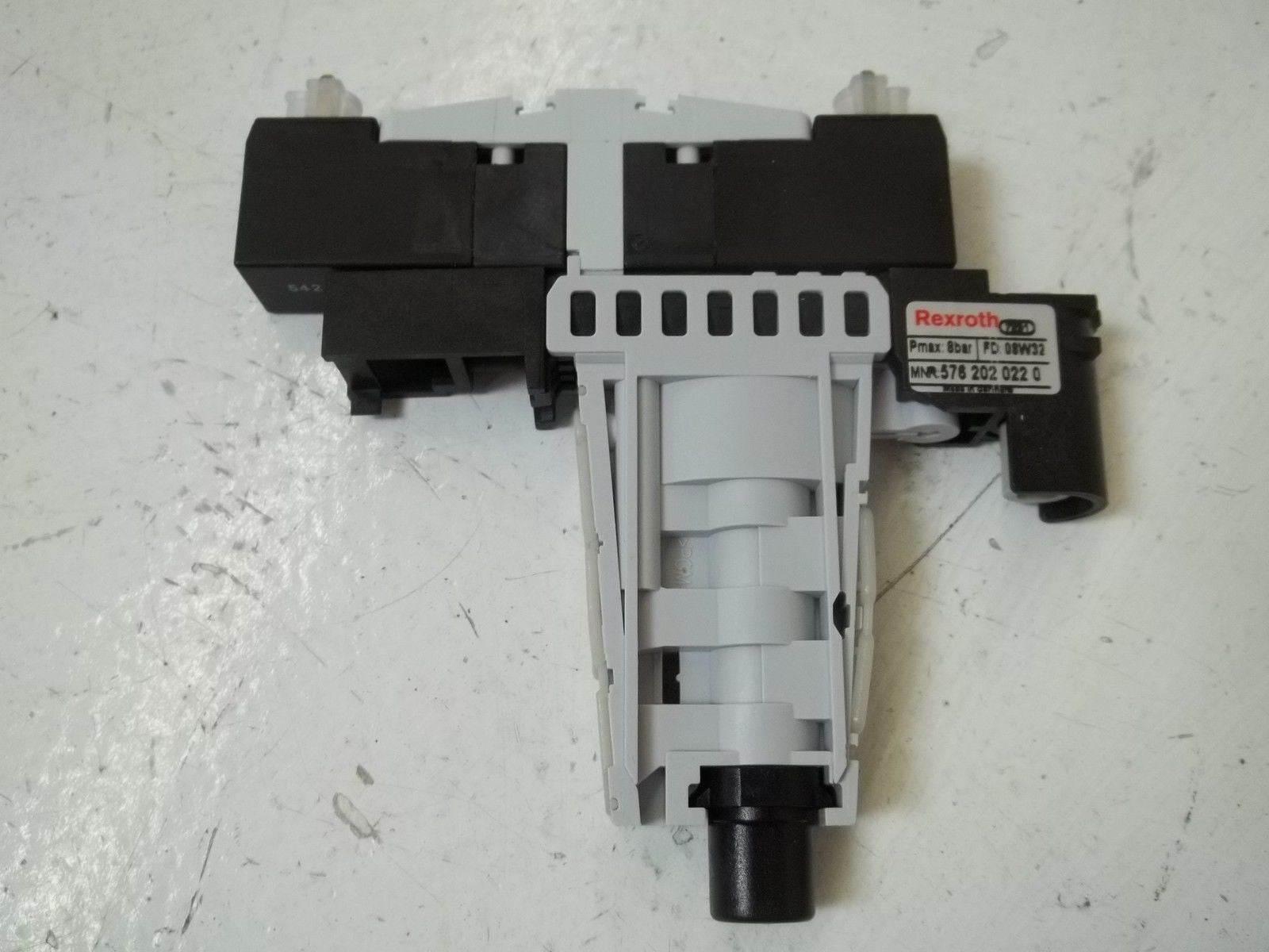 REXROTH 5762020220 *NEW NO BOX*
