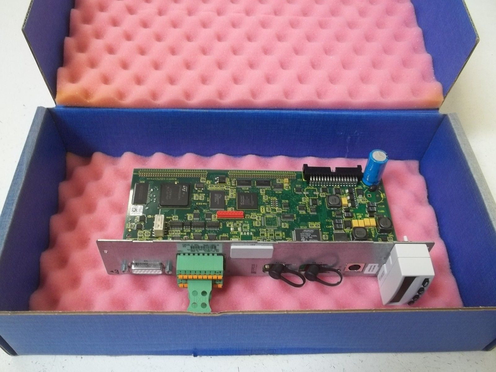 REXROTH CSB01.1N-SE-ENS-NNN-NN-S-NN-FW SERVO DRIVE *NEW IN BOX*