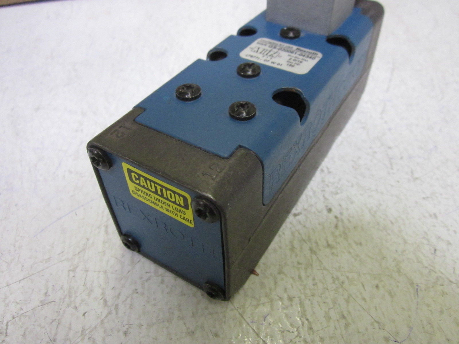 REXROTH GS-020061-04340 CERAM VALVE *USED*