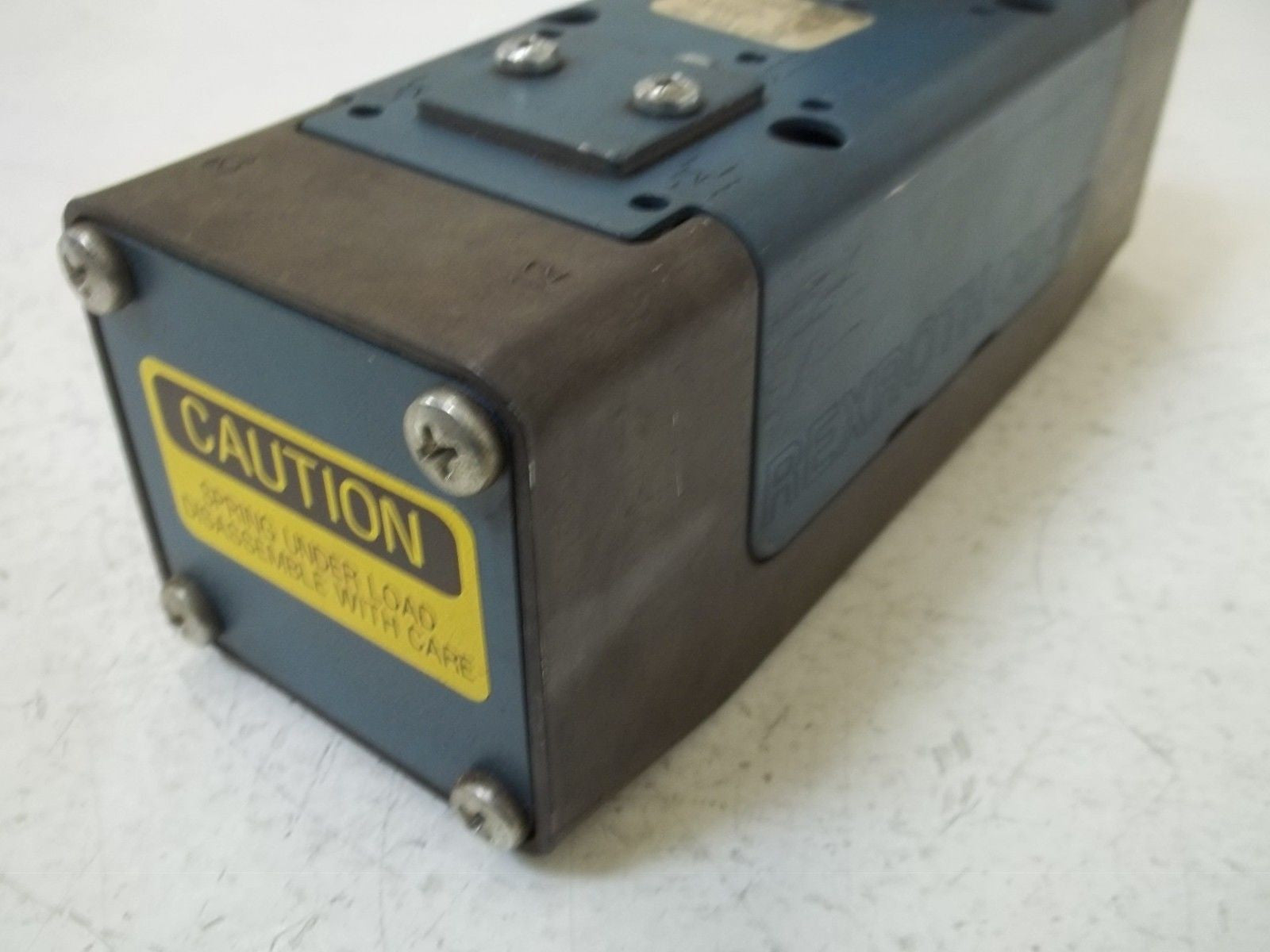 REXROTH GS-030061-03940 SOLENOID VALVE *USED*