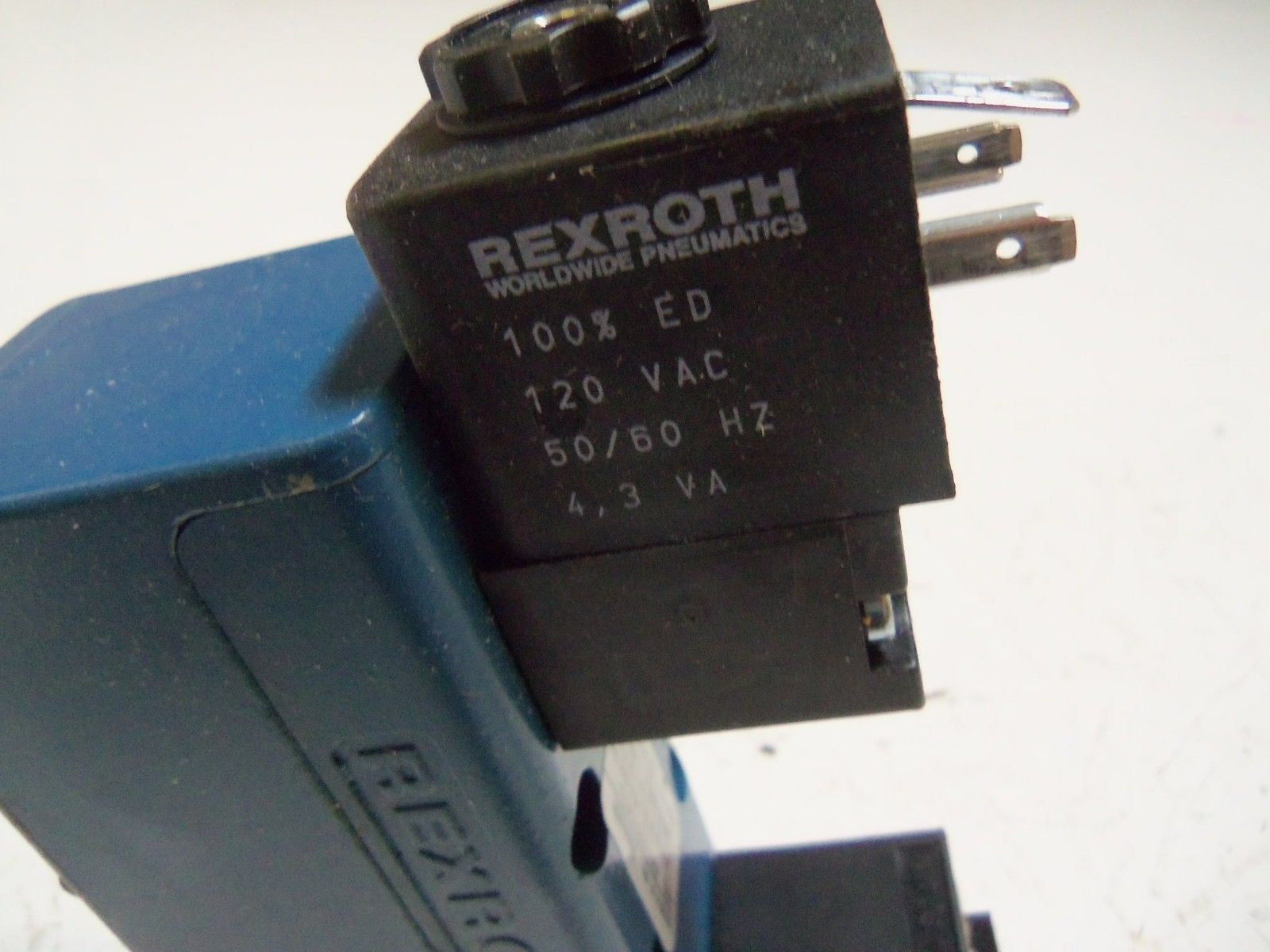 REXROTH GT-010062-02424 SOLENOID VALVE *USED*