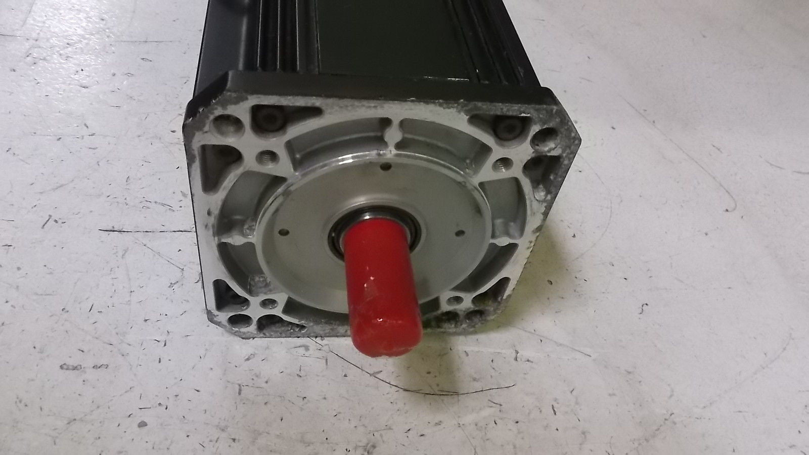 REXROTH MKD112B-024-GP0-BN SERVO MOTOR *USED*