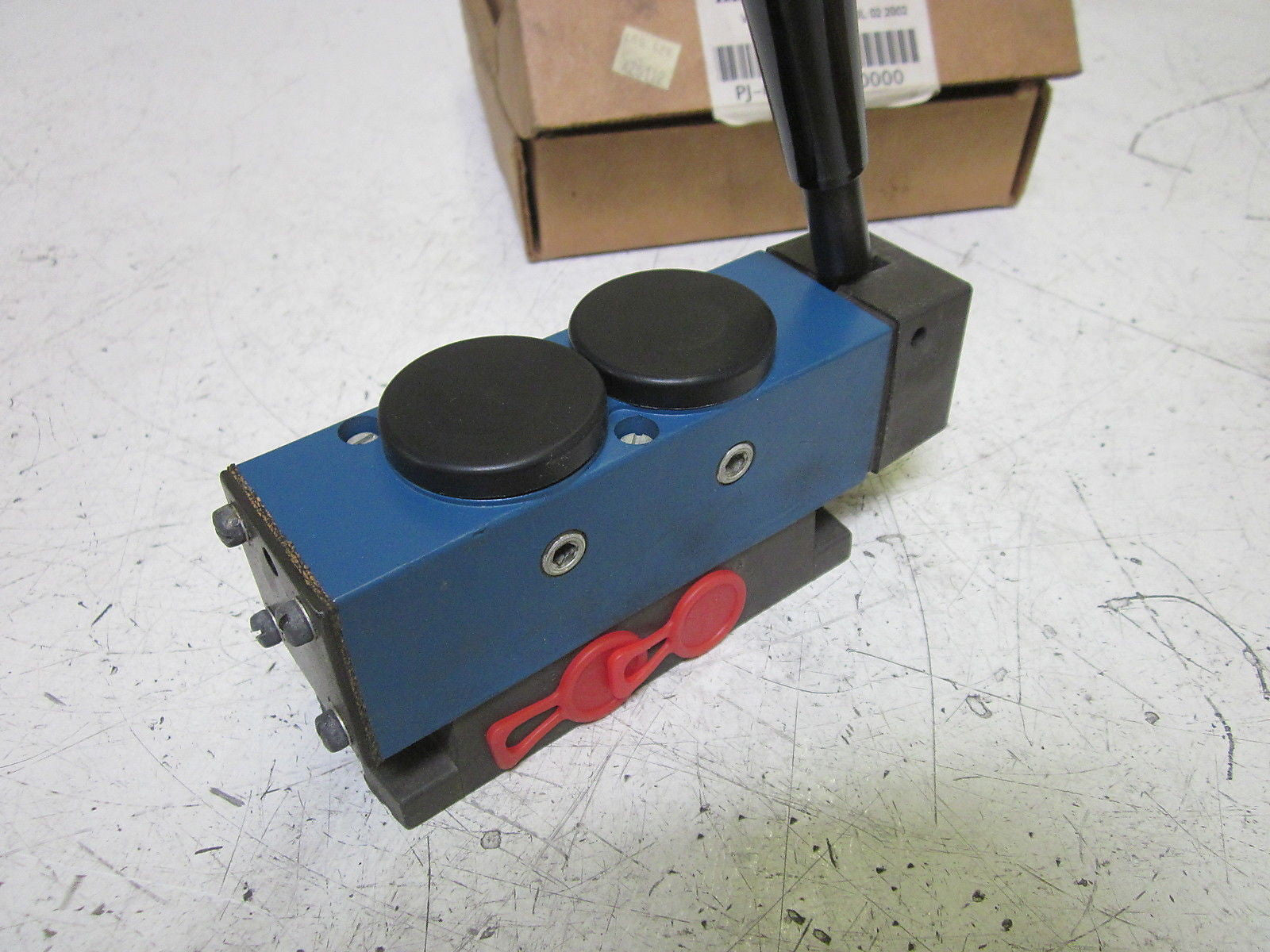 REXROTH PJ-030200 DIRECTIONAL CONTROL VALVE 150PSI  *NEW IN BOX*