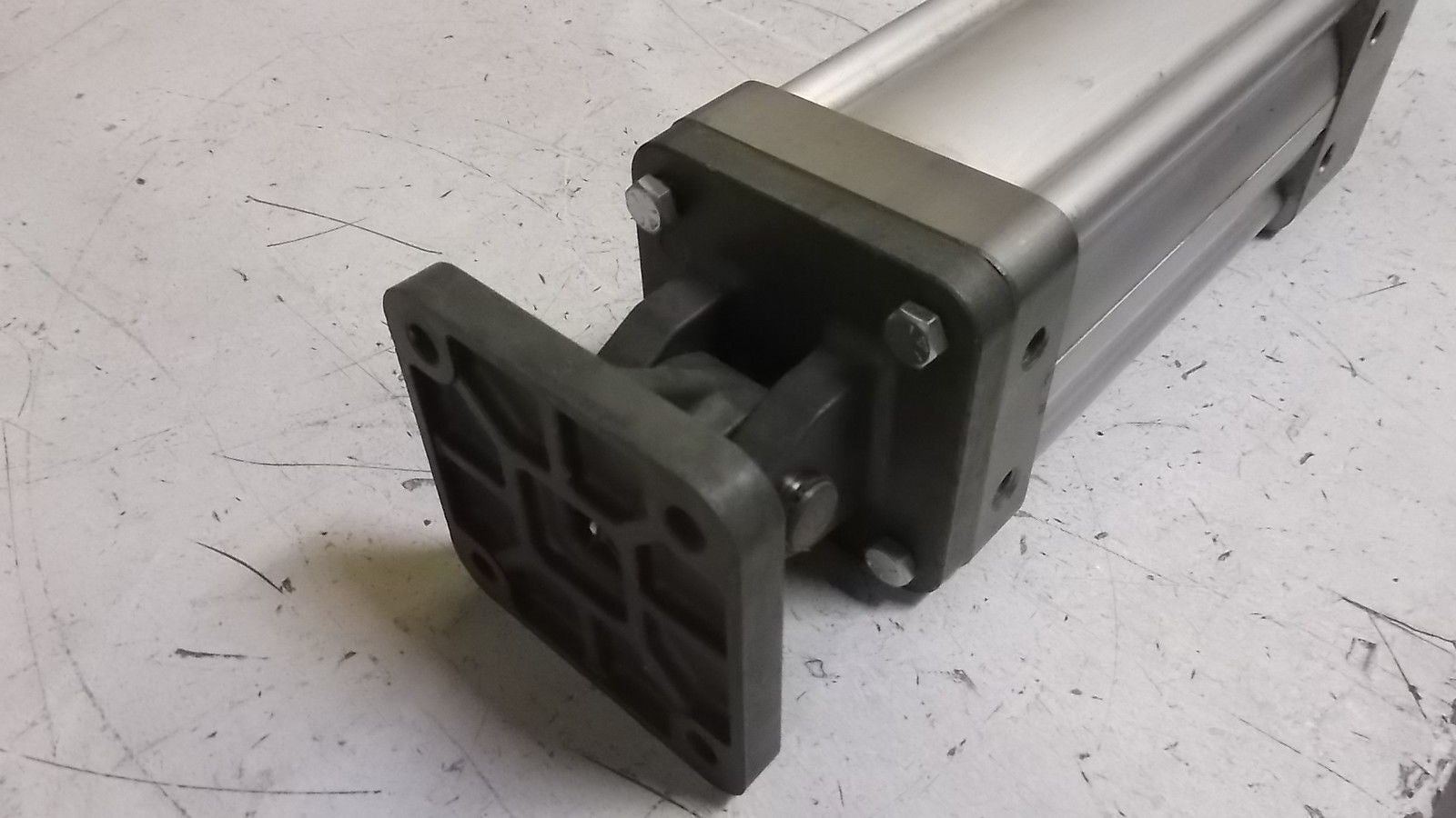 REXROTH TM-851000-3060 CYLINDER *USED*