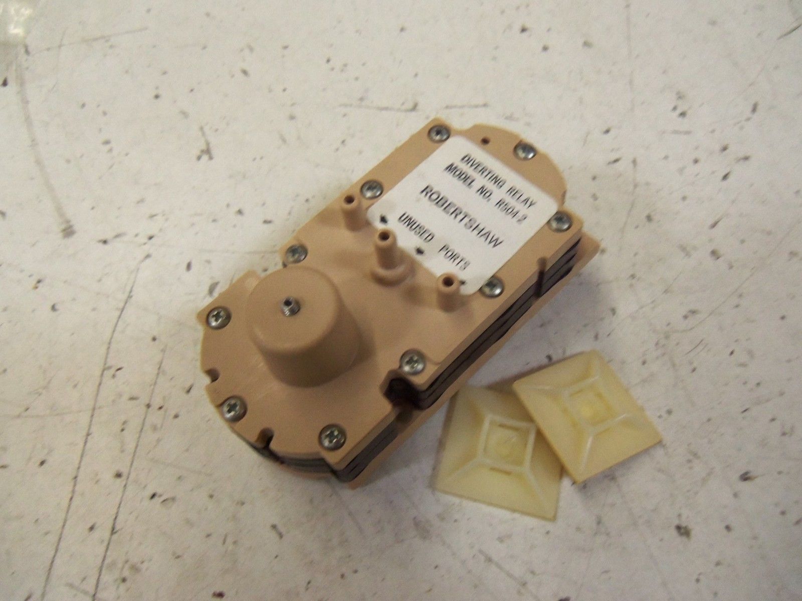 ROBERTSHAW R504-2 *NEW NO BOX*