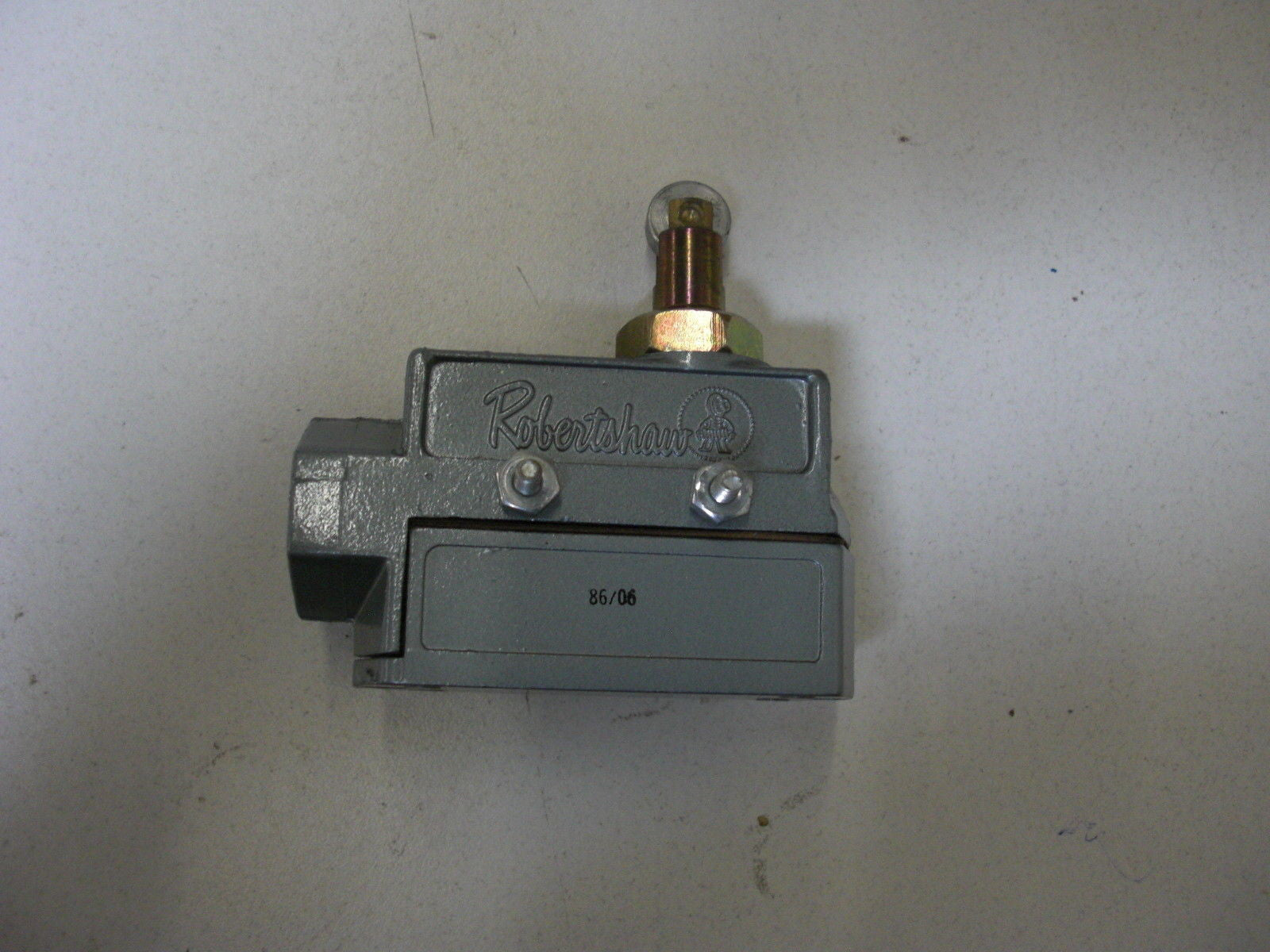 ROBERTSHAW SBH2-8PR *USED*