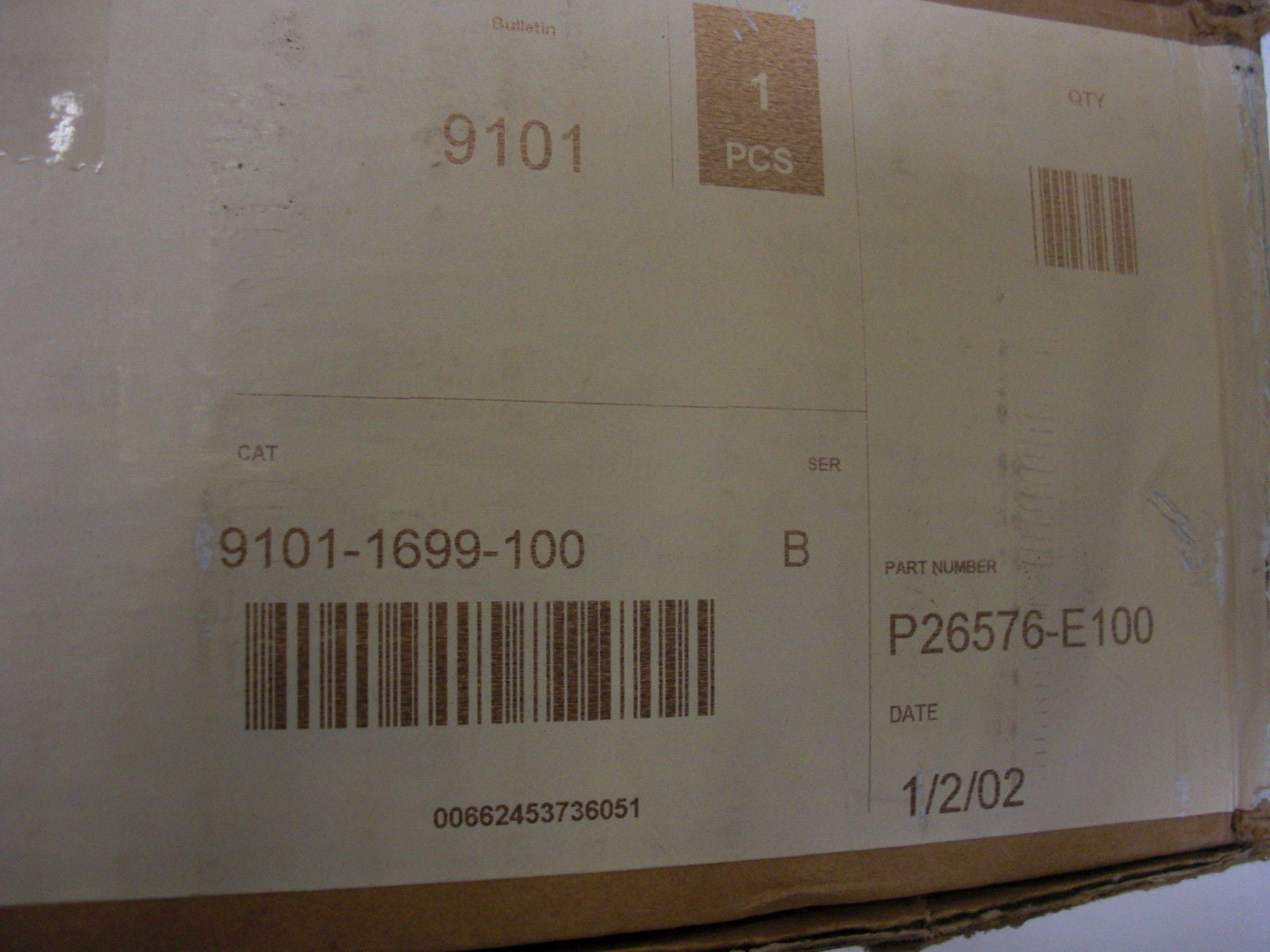 ALLEN BRADLEY 9101-1699-100 SERIES B *NEW IN BOX*