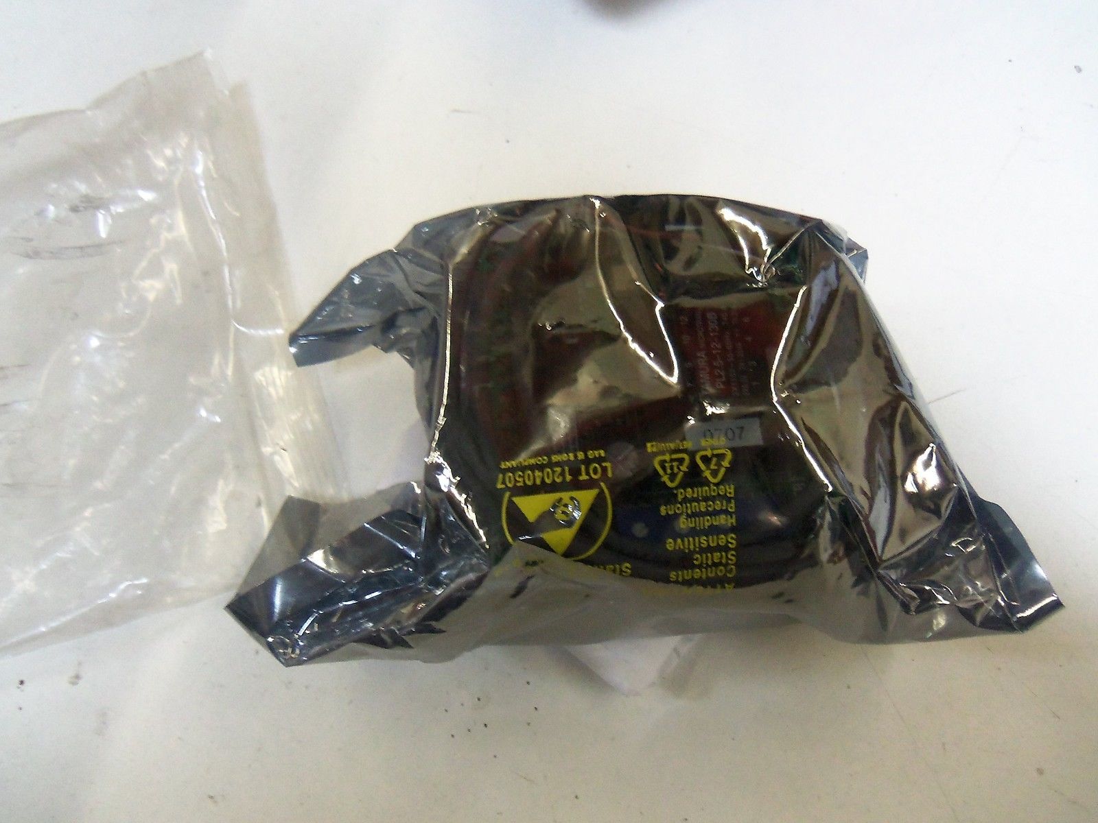 RODIX FEEDER CUBE 121-8240 *NEW NO BOX*